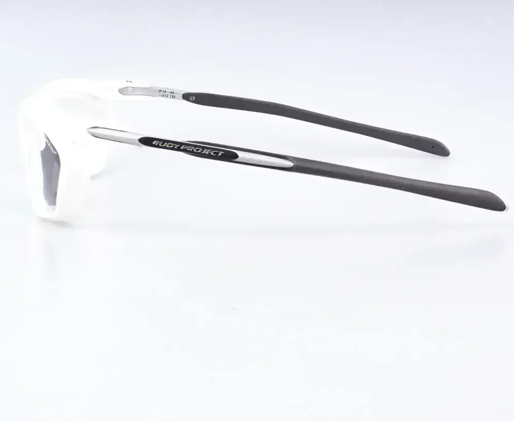 Rydon2 slim, bílo - bílý, zabrousit lze pouze klasicky prohnutá dioptrická skla, báze 2,0 - 6,0