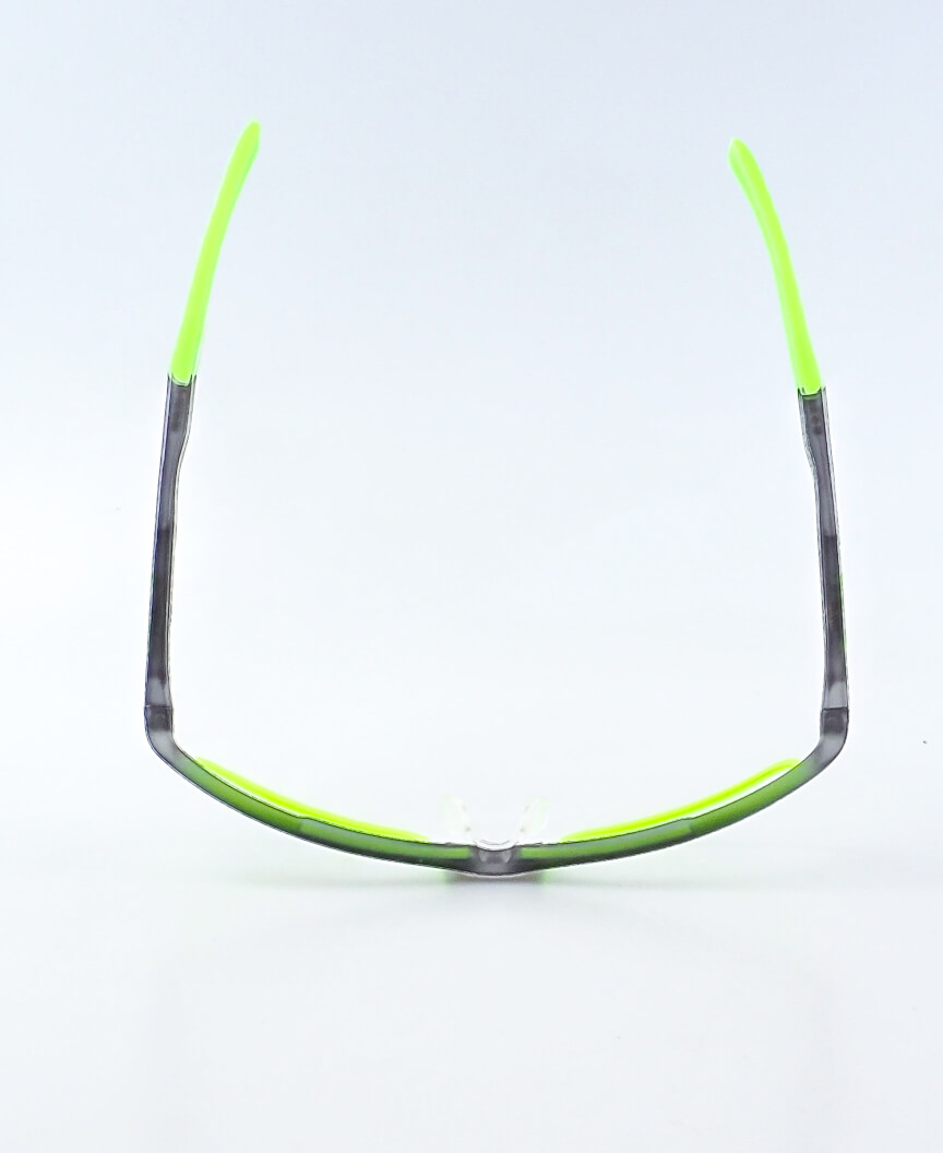 VULCAN šedo - zelená, zabrousit lze pouze klasicky prohnutá dioptrická skla, báze 2,0 - 6,0