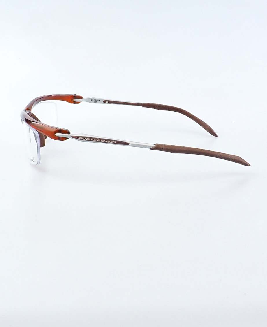 MAYA hnědá, zabrousit lze pouze klasicky prohnutá dioptrická skla, báze 2,0 - 6,0