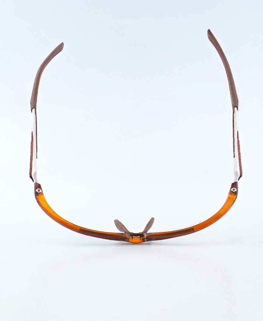 MAYA hnědá, zabrousit lze pouze klasicky prohnutá dioptrická skla, báze 2,0 - 6,0