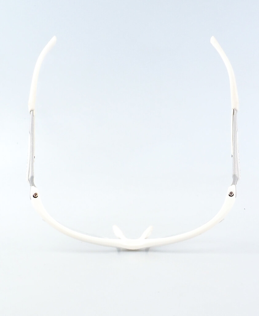 MAYA bílá, zabrousit lze pouze klasicky prohnutá dioptrická skla, báze 2,0 - 6,0