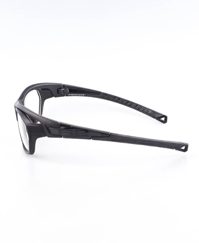 Vist černo - černá, zabrousit lze pouze klasicky prohnutá dioptrická skla, báze 2,0 - 6,0