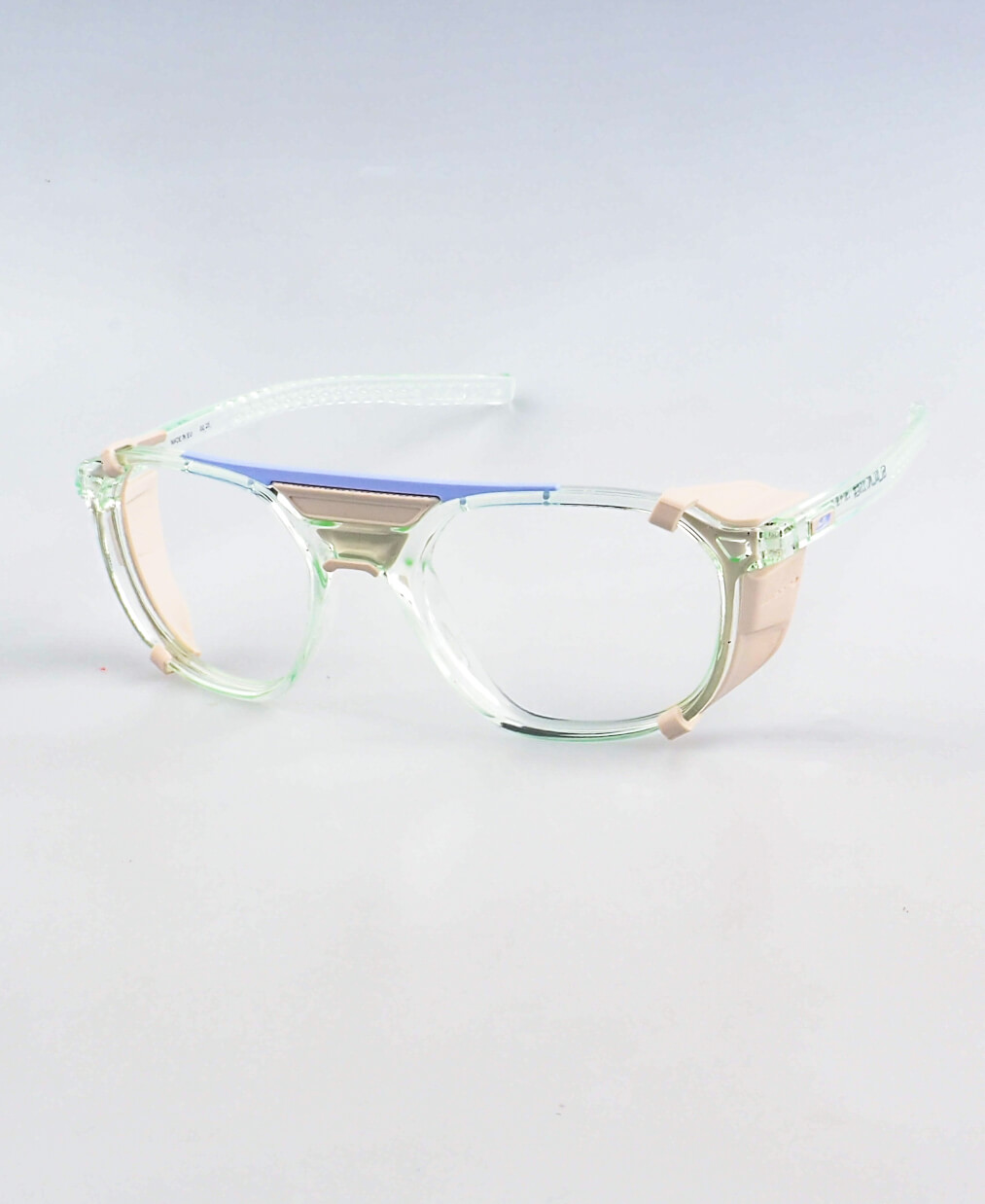 Slack Julbo transparentní s oddělávacím bočním krytem proti slunci na horách, zabrousit lze pouze klasicky prohnutá dioptrická skla, báze 2,0 - 6,0