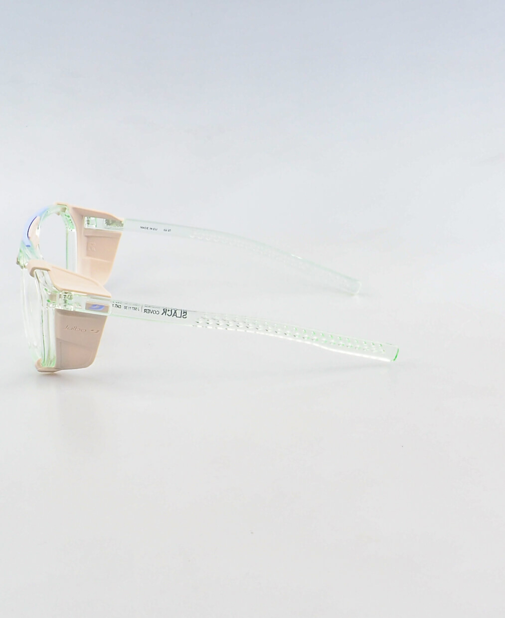 Slack Julbo transparentní s oddělávacím bočním krytem proti slunci na horách, zabrousit lze pouze klasicky prohnutá dioptrická skla, báze 2,0 - 6,0