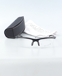 MAYA černá, zabrousit lze pouze klasicky prohnutá dioptrická skla, báze 2,0 - 6,0